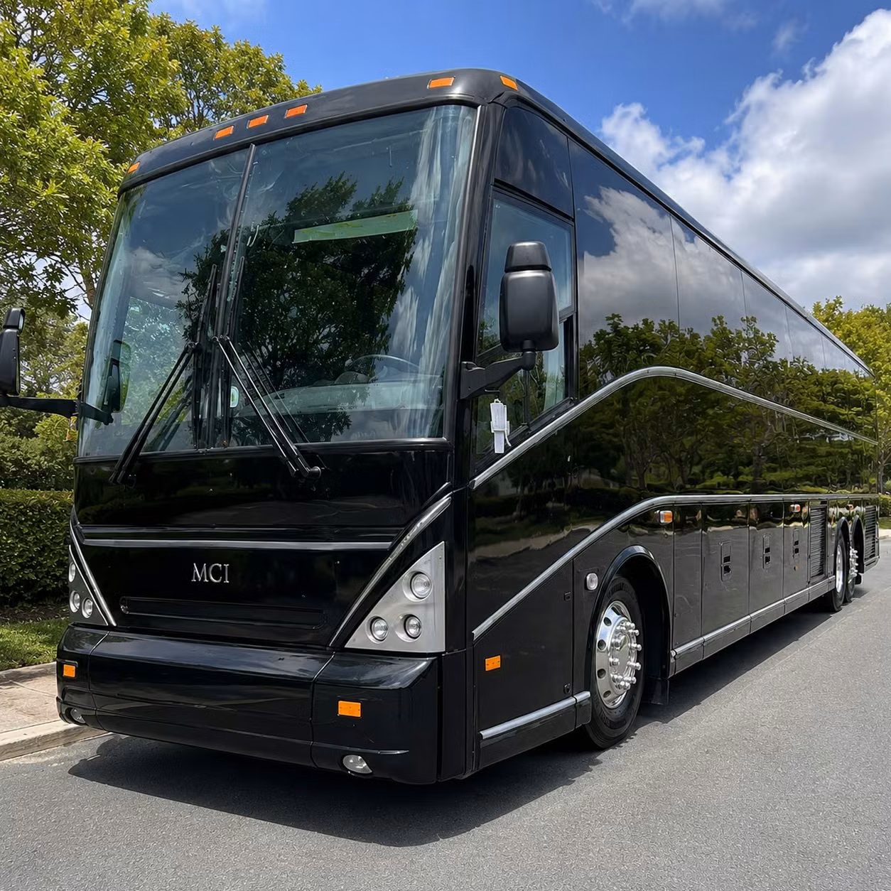 charter buses and party buses for chiefs games at arrowhead stadium