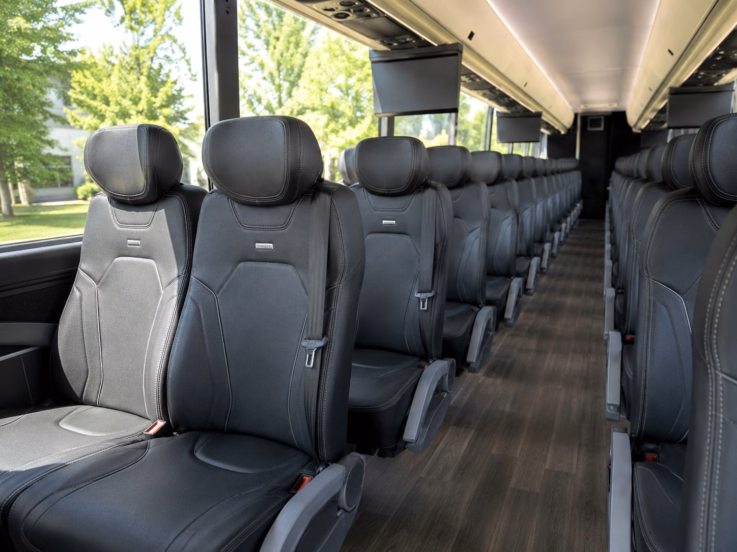 shuttle guests seamlessly between kansas city s most popular wedding venues